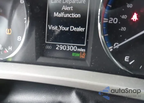 2016 Toyota Rav4 Limited из США, поврежденный, VIN 2T3DFREV3GW523611